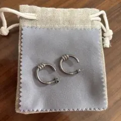 13Ｌue ピアス
