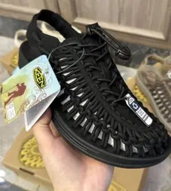 KEEN 24cm　ブラック スポーツサンダル 編み込みデザイン