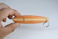 ロングボード型キーホルダー（薄茶）
