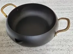 【新品　未使用】両手鉄鍋 箱なし