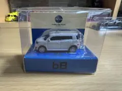 トヨタ　bB LED ライトキーホルダー　プルバックカー　ミニカー　③