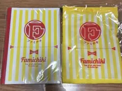 ファミマ　ファミチキ　オリジナルノート　サコッシュ