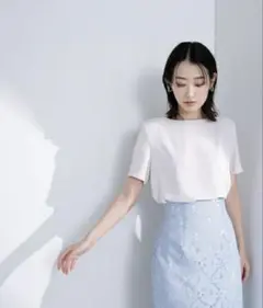 ノッチドTブラウス