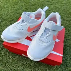 NIKE スニーカー