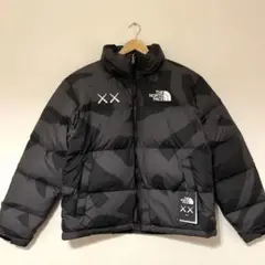 極美品 THE NORTH FACE×KAWS ダウンジャケット ヌプシ 限定☆ KAWS x The North Face Retro 1996 Nuptse Jacket ヌプシ