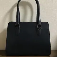 【定価37万 未使用級】ヴァレクストラValextra ラージ トートバッグ 黒 定価37万 未使用級】ヴァレクストラValextra ラージ トートバッグ 黒