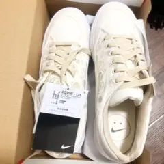 【1月中値下げ】NIKE スニーカー ナイキ ウィメンズ GTS 97 VDAY