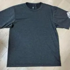 アディダスtシャツ