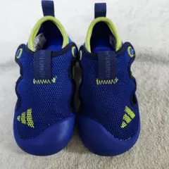 adidas キッズサンダル