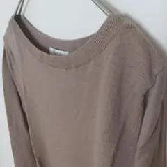プラステ　薄手ニット