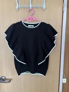 chocol raffine フリルノースリーブトップス 黒