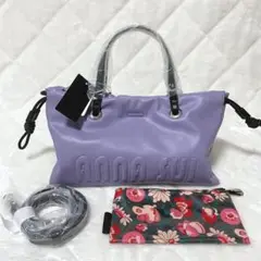 ほぼ未使用✨ANNASUI アナスイ　ソフティ　ショルダーバッグ　ラベンダー