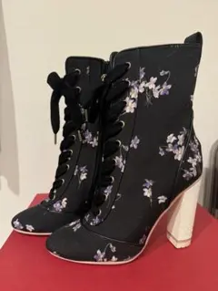 RED VALENTINO／ショートブーツ RED VALENTINO(レッドヴァレンティノ) ブーツ(レディース