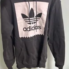 adidas フード付きパーカー 黒