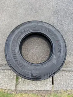 中古タイヤ245/80r17.5 １本