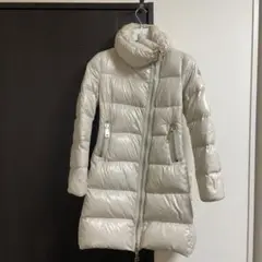 モンクレール レディースダウンジャケット