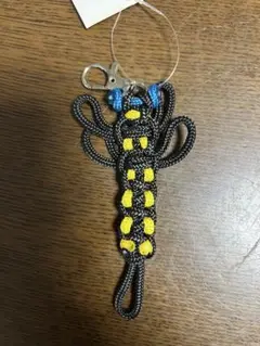 新品未使用　パラコード　トンボ型ナイロンキーホルダー