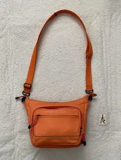 Item thumbnail for item 6b642eed-b065-4898-a30f-64e051ad0907