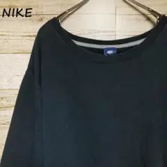 NIKE スウェット 薄手 黒 首開き 裾ロゴ ワンポイント スウッシュ