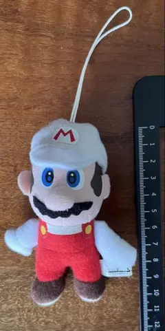 ニュー・スーパーマリオブラザーズ　マリオ　マスコット　ストラップ