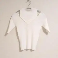 オープンショルダー半袖リブニット