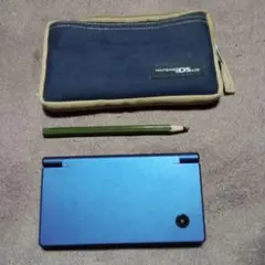 ニンテンドーDSi 青 本体 ケース付き　ジャンク品