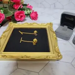 Dior ゴールド シルバー ロゴ ブローチ チェーン