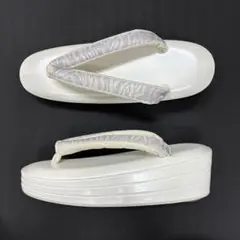 Item thumbnail for item 9be6c6e7-ca3d-4edf-a507-974c8250738d