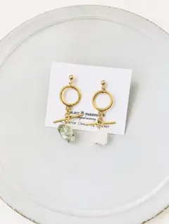 キャンディカラークォーツマンデルピアス