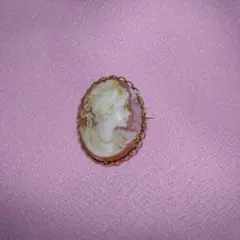 カメオ風女性ブローチ 約2.5cm