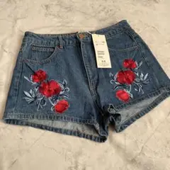 新品 タグ付き H&M 花柄デニム ショート パンツ L 相当