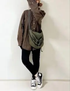 ユニクロU【Uniqlo U】ドローストリングショルダーバック サイドポケット