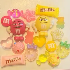 クロックスサンダルアクセサリー　ジビッツチャーム　お菓子　デコパーツ