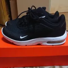 NIKE エアマックス 24.5cm メルカリ便 再お値下げ