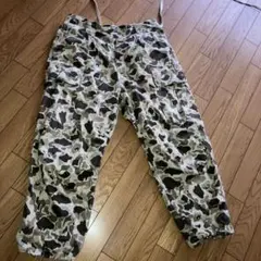 カモフラージュカーゴパンツ