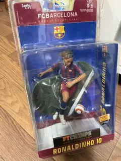 FTチャンプス　FCバルセロナ　フィギュア3種類　カンプ・ノウ　セット Amazon | FT Champs - Barcelona: 12 Inch Deluxe Figure