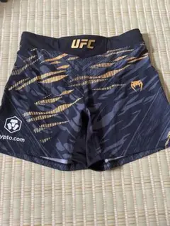 UFC Venum トレーニングショーツ Mサイズ 黒金