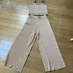 リブ編みベージュセットアップ