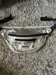 値下Russell Athletic シルバー ボディバッグ
