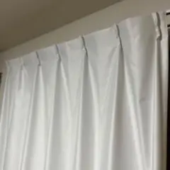 ホワイトプリーツカーテン