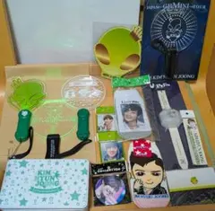 キムヒョンジュン 宇宙神 ペンライト ケース HENECIA MUSIC 2025年最新】キム・ヒョンジュ ペンライトの人気アイテム - メルカリ
