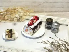 ミニチュアスイーツ♡ドリップチョコロールケーキ♡ミニチュア♡ケーキ♡樹脂粘土