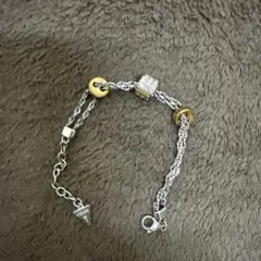 guessブレスレット早い者勝ち