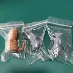 98. 未使用に近い　敬礼猫ガチャ 3点セット