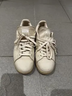 adidas Stan Smith クリーム色
