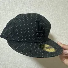 NEW ERA 59FIFTY ブラック・ドットキャップ 7 1/4