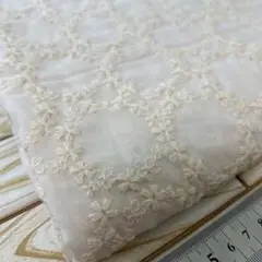 縦100cm×横95cm 刺繍生地