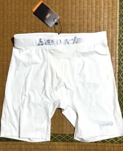 OMG 白色 Mサイズ インナータイツ（未使用品）