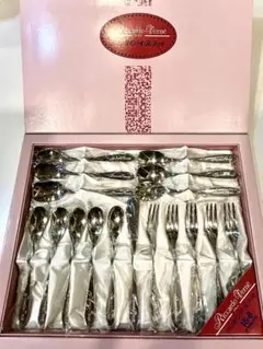 Item thumbnail for item 83e6a422-fa6c-44a8-923c-29198432a73d