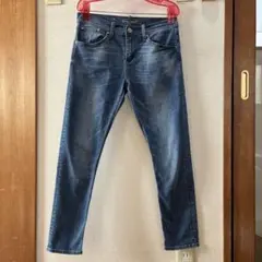 Levi's ボーイフレンドスキニーフィット 27